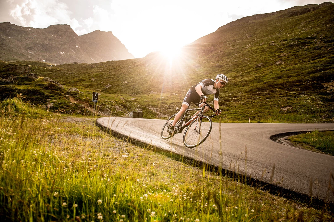 Is it harder to ride a mountain bike on the road?